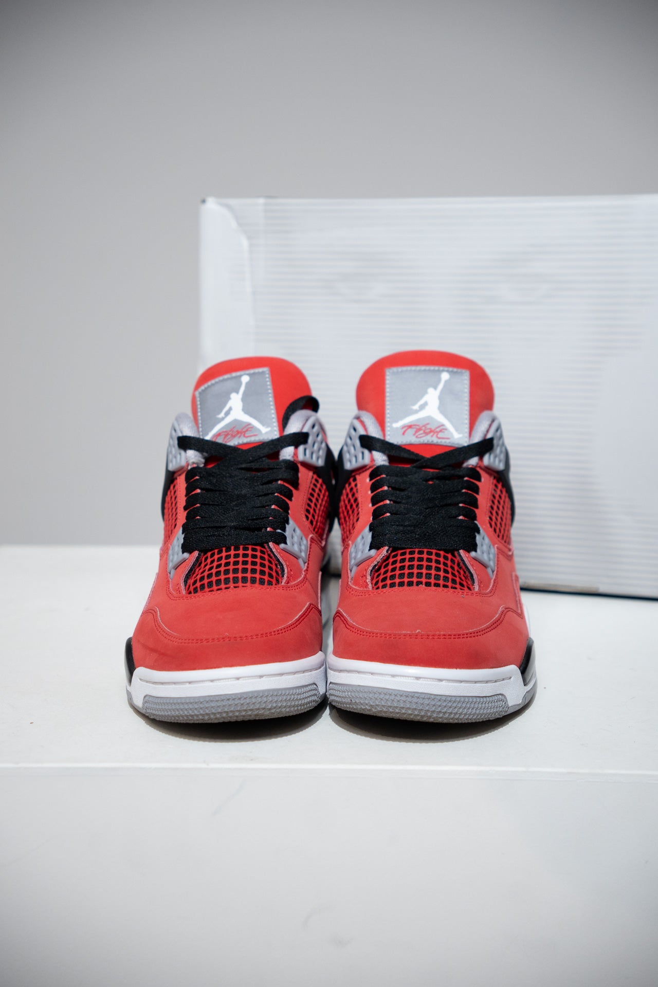 Jordan 4 Toro Bravo 2026 (Taille 44,5)