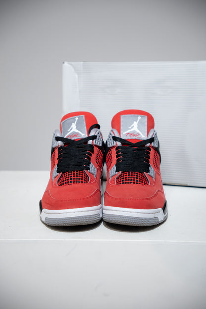 Jordan 4 Toro Bravo 2026 (Taille 44,5)