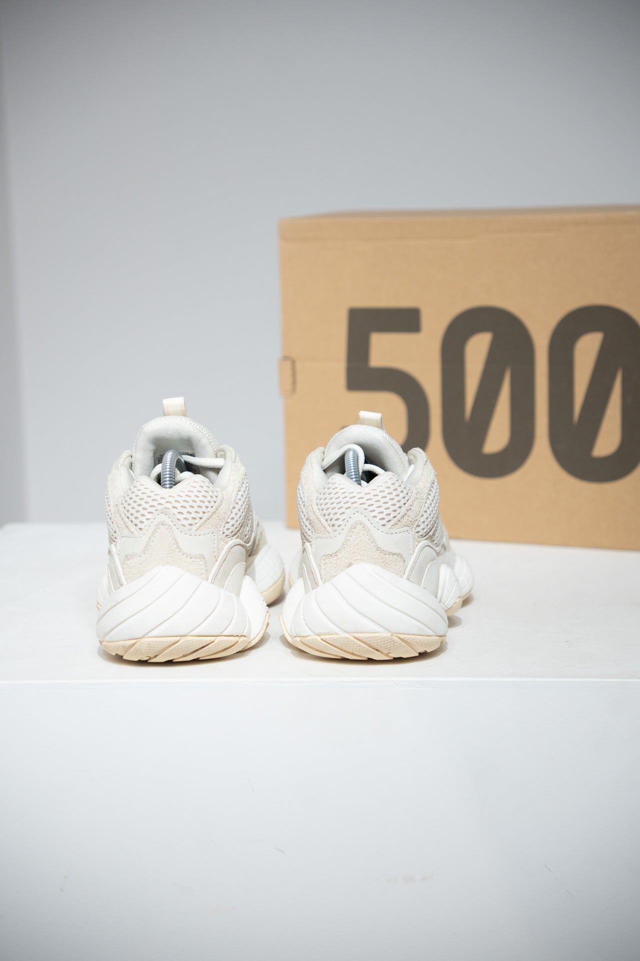yeezy 500 Bone White (Taille 39 1/3)