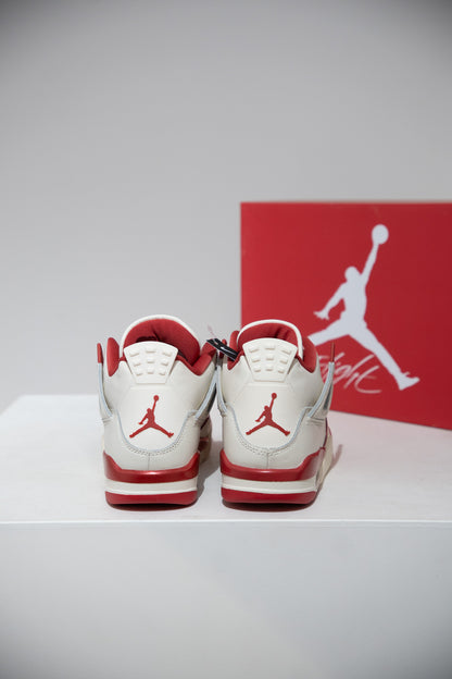 Jordan 4 Valentines Day 2026 (Taille 36,5)