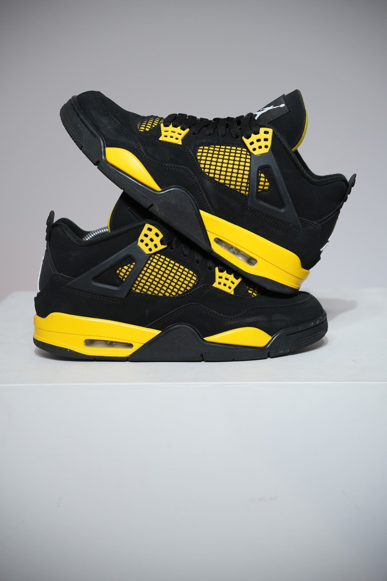 Jordan 4 Thunder (Taille 44,5)