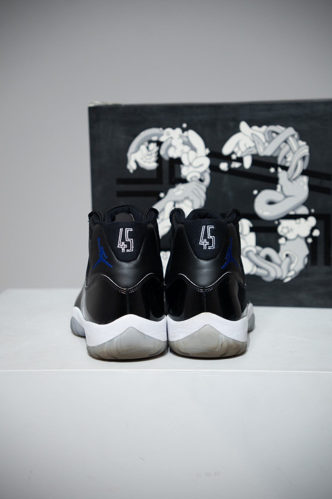 Jordan 11 SpaceJam (Taille 45)