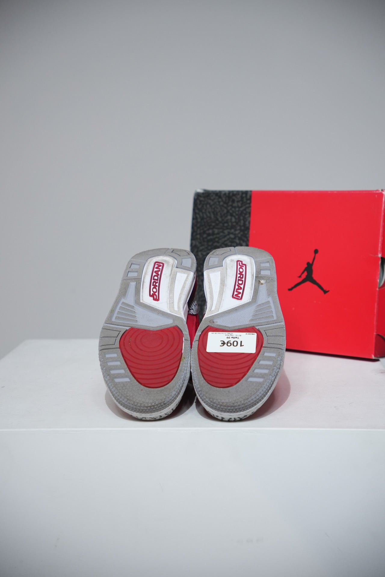 Jordan 3 Fire Red SE GS (Taille 39)