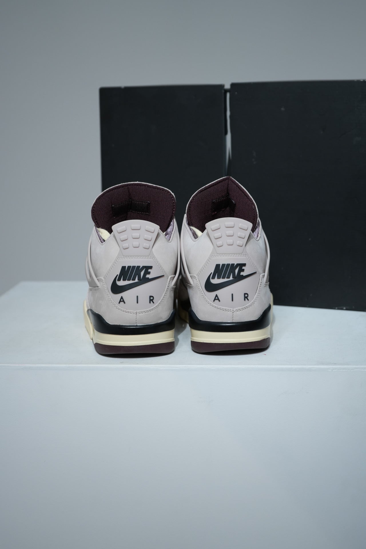 Jordan 4 A Ma Maniere Phantom (Taille 44)