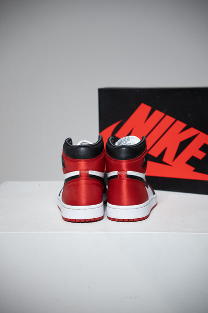 Jordan 1 High Satin Black Toe (Taille 38,5)