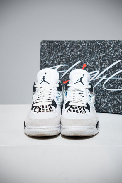 Jordan 4 Military Black (Taille 42)