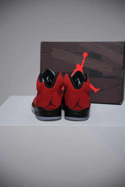 Jordan 5 Raging Bulls (Taille 40)
