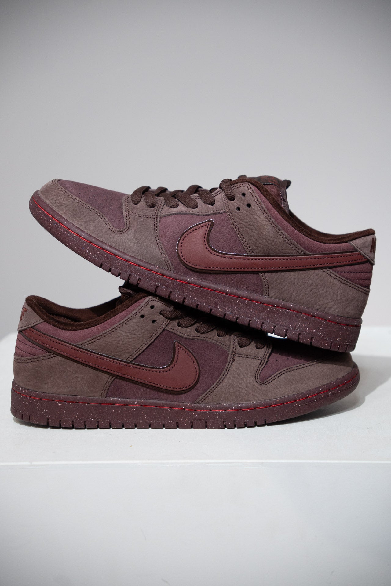 Dunk low SB City Of Love Paris (Taille 45)