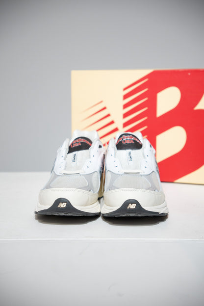 New Balance 990 V3 Teddy Santis White (Taille 44)
