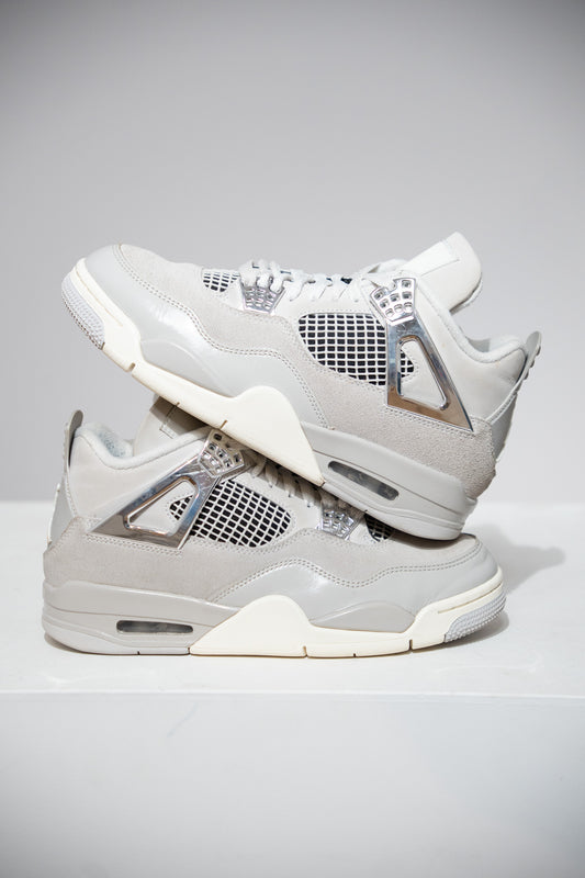 Jordan 4 Frozen Moments (Taille 39)