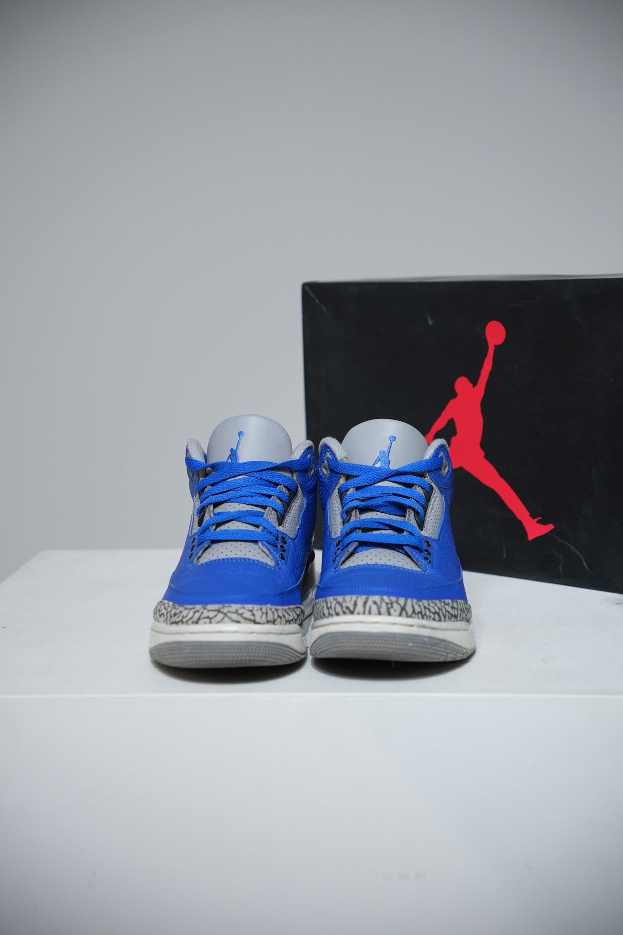 Jordan 3 Royal (Taille 41)