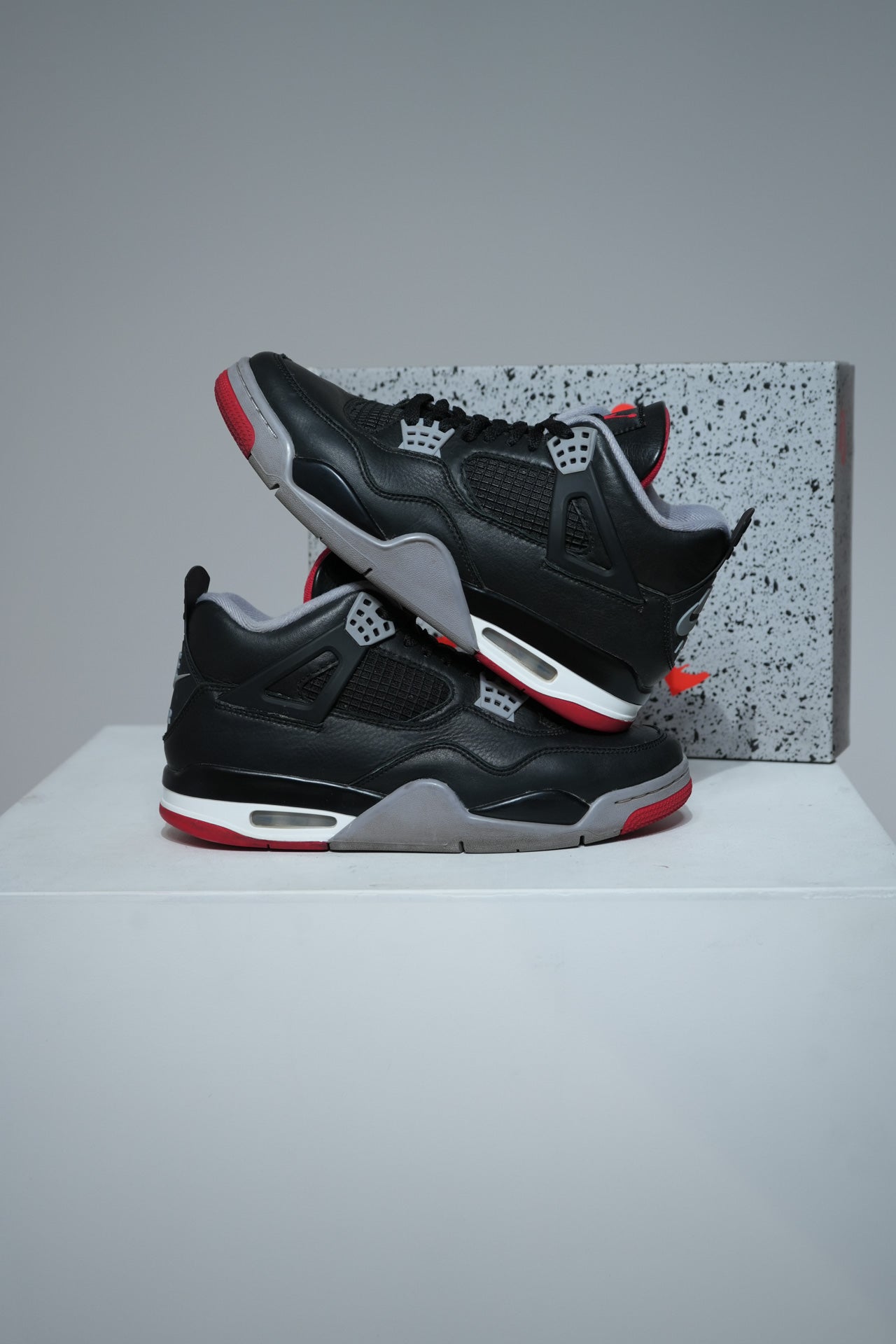 Jordan 4 Bred Reimagined (Taille 42,5)