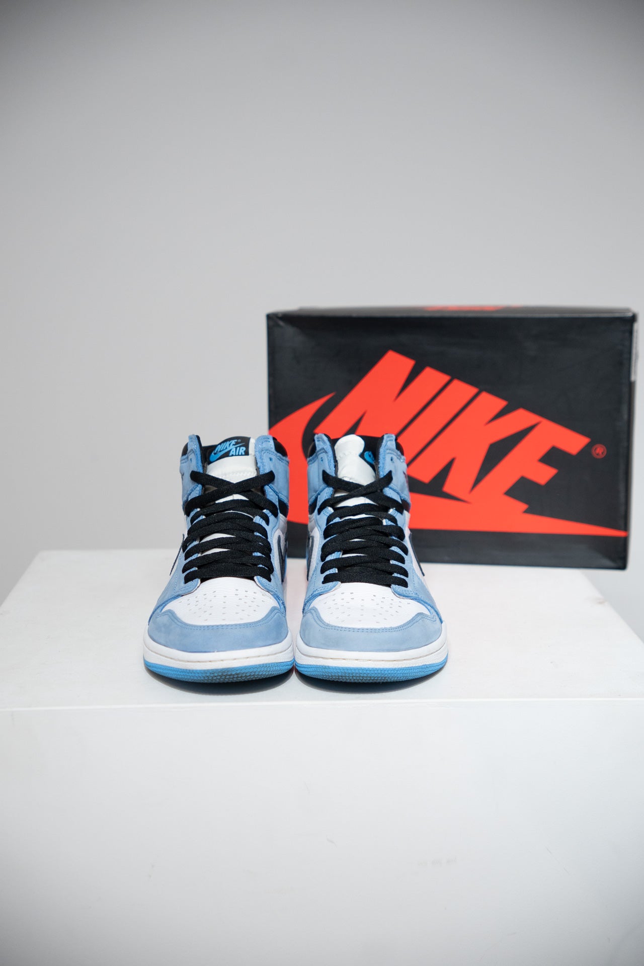 Jordan 1 High University Blue (Taille 42,5)