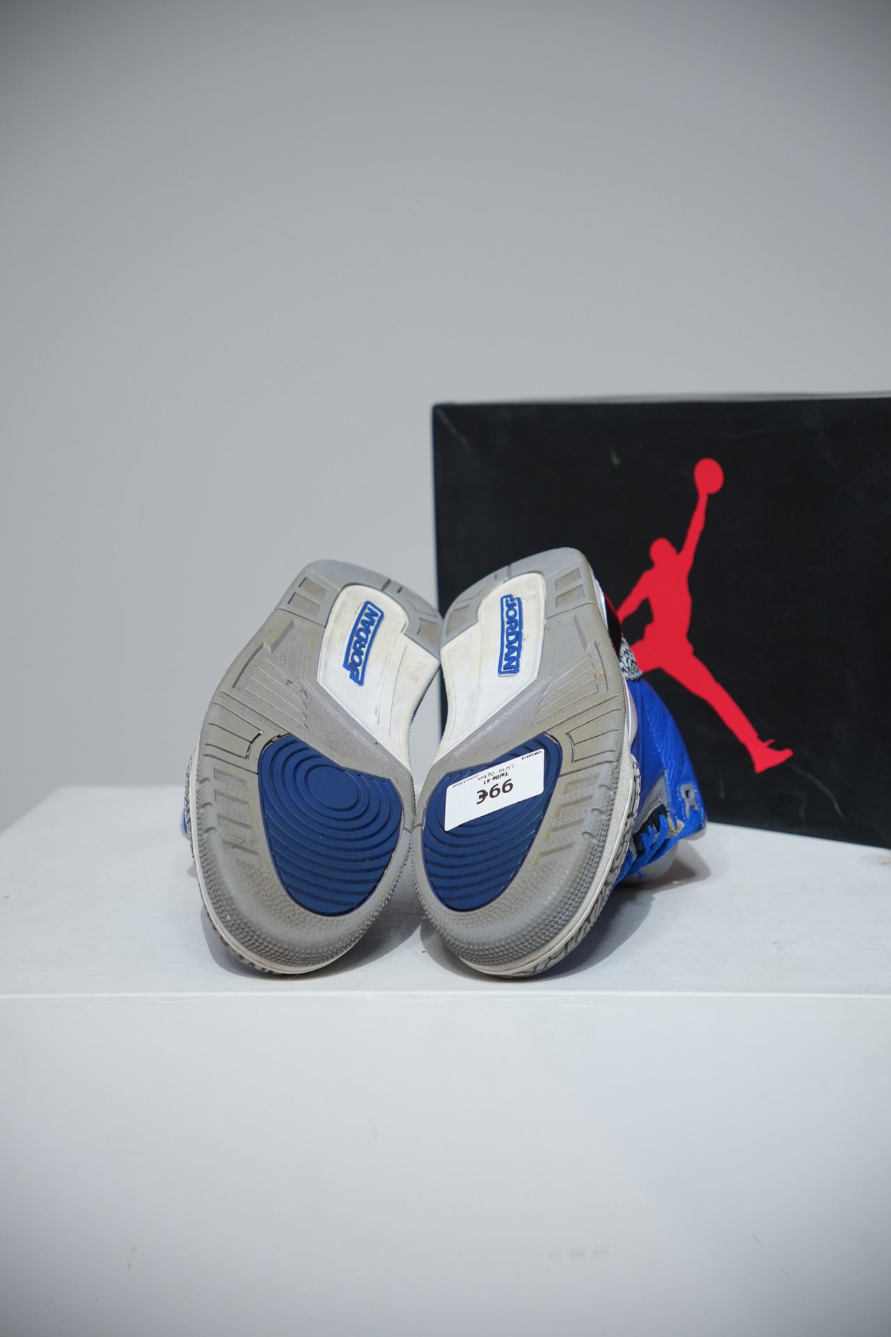 Jordan 3 Royal (Taille 41)