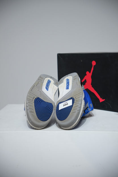 Jordan 3 Royal (Taille 41)