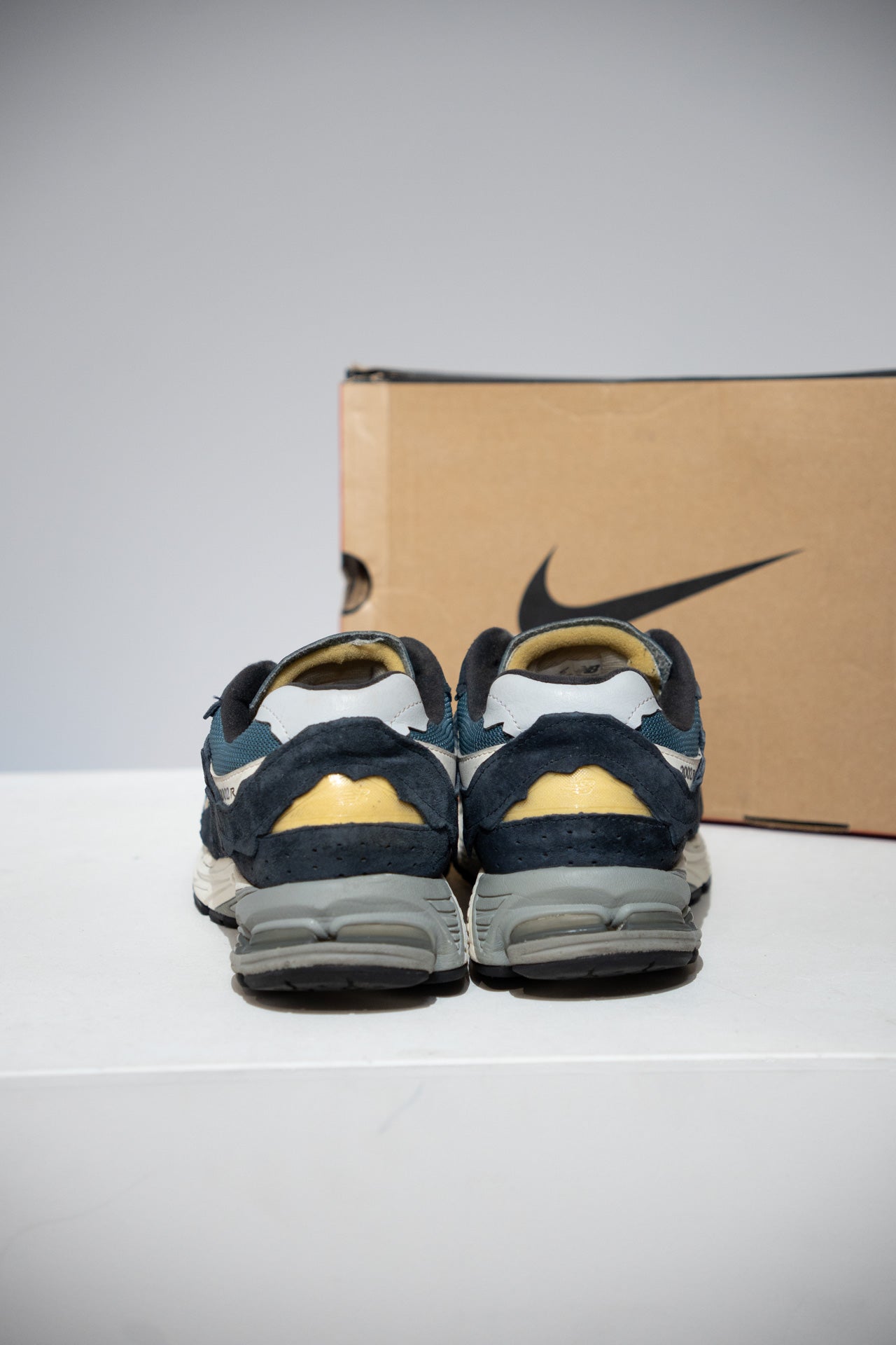 New Balance 2002R Protection Pack Navy (Taille 44)