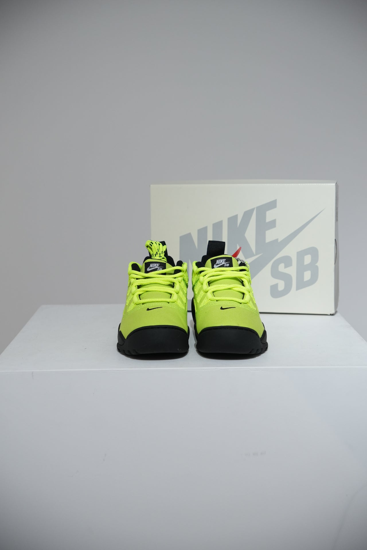 Nike SB Darwin Supreme Volt (Taille 42)