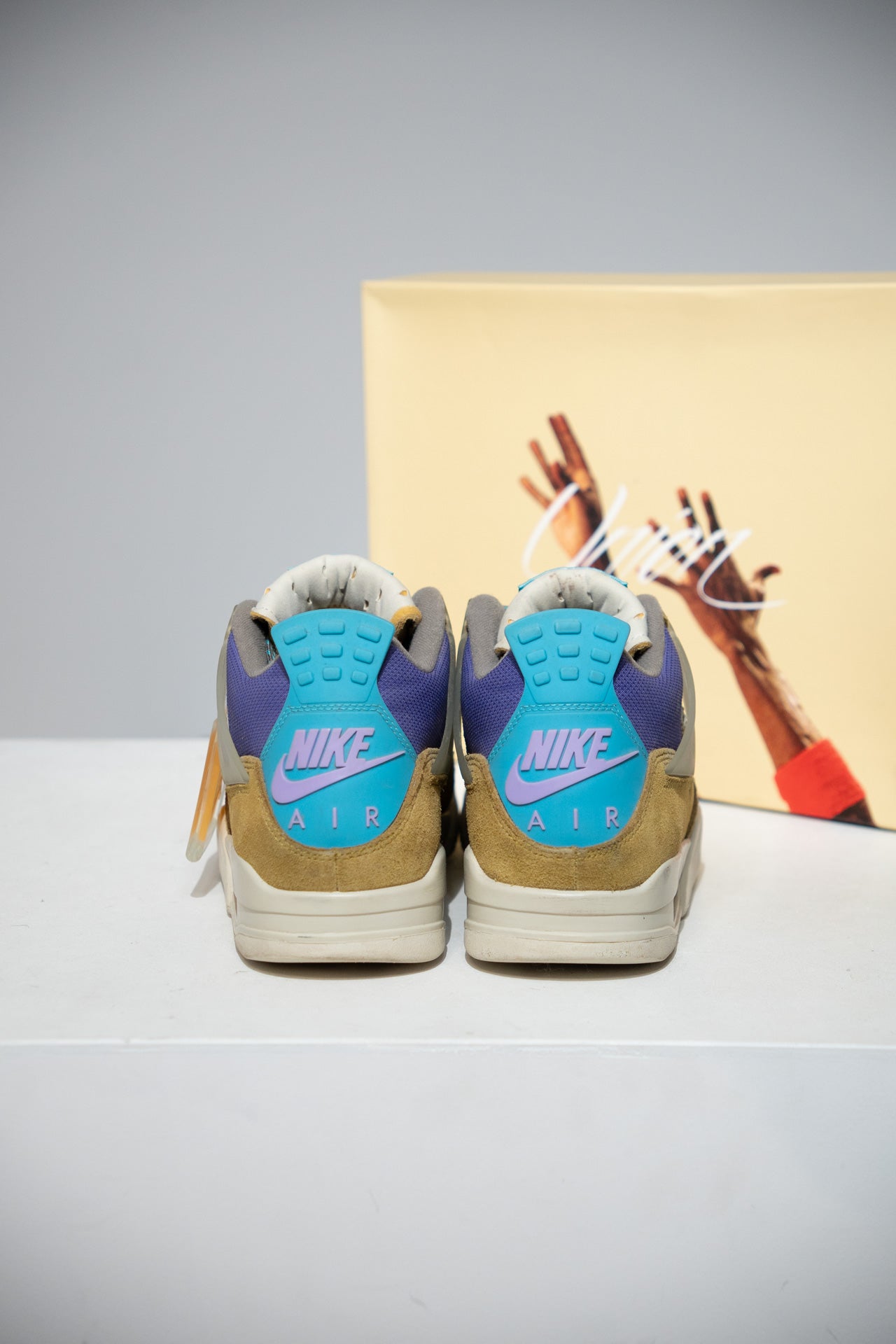 Jordan 4 Union Desert Moss (Taille 41)