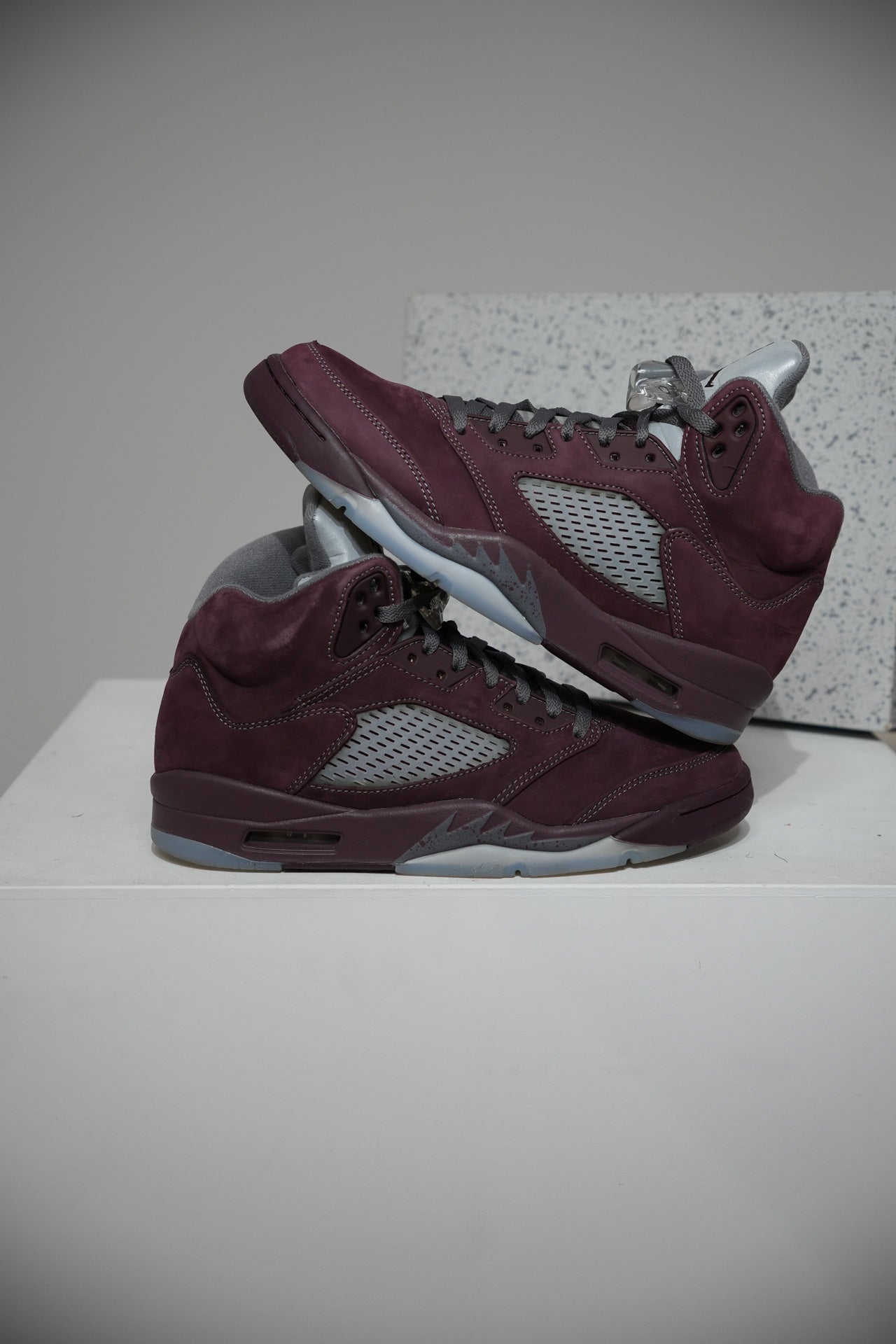 Jordan 5 Bordeaux (Taille 42,5)