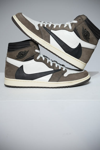 Jordan 1 High Travis Scott Mocha (Taille 48,5)