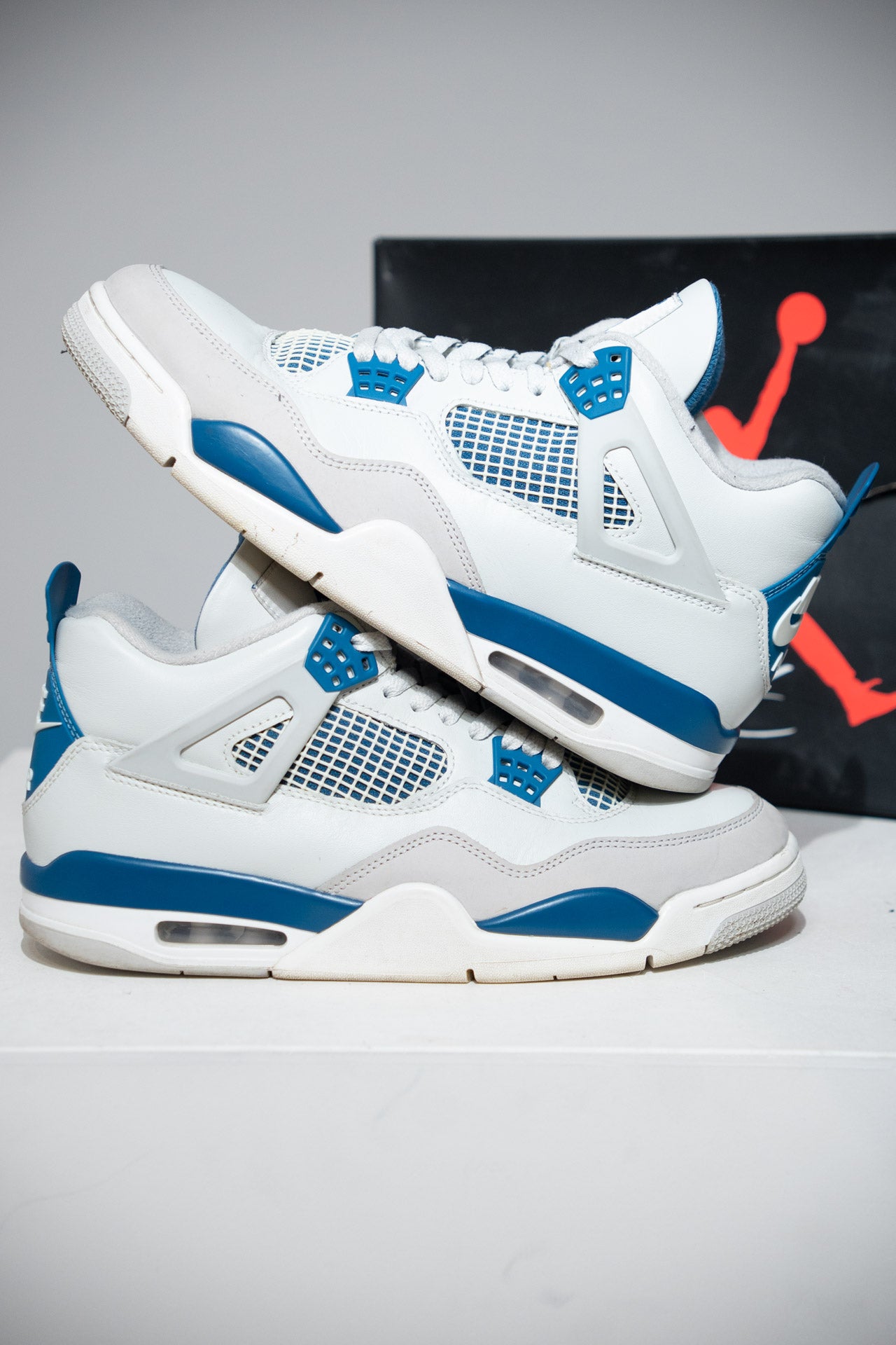 Jordan 4 Military Blue 2024 (Taille 44,5)