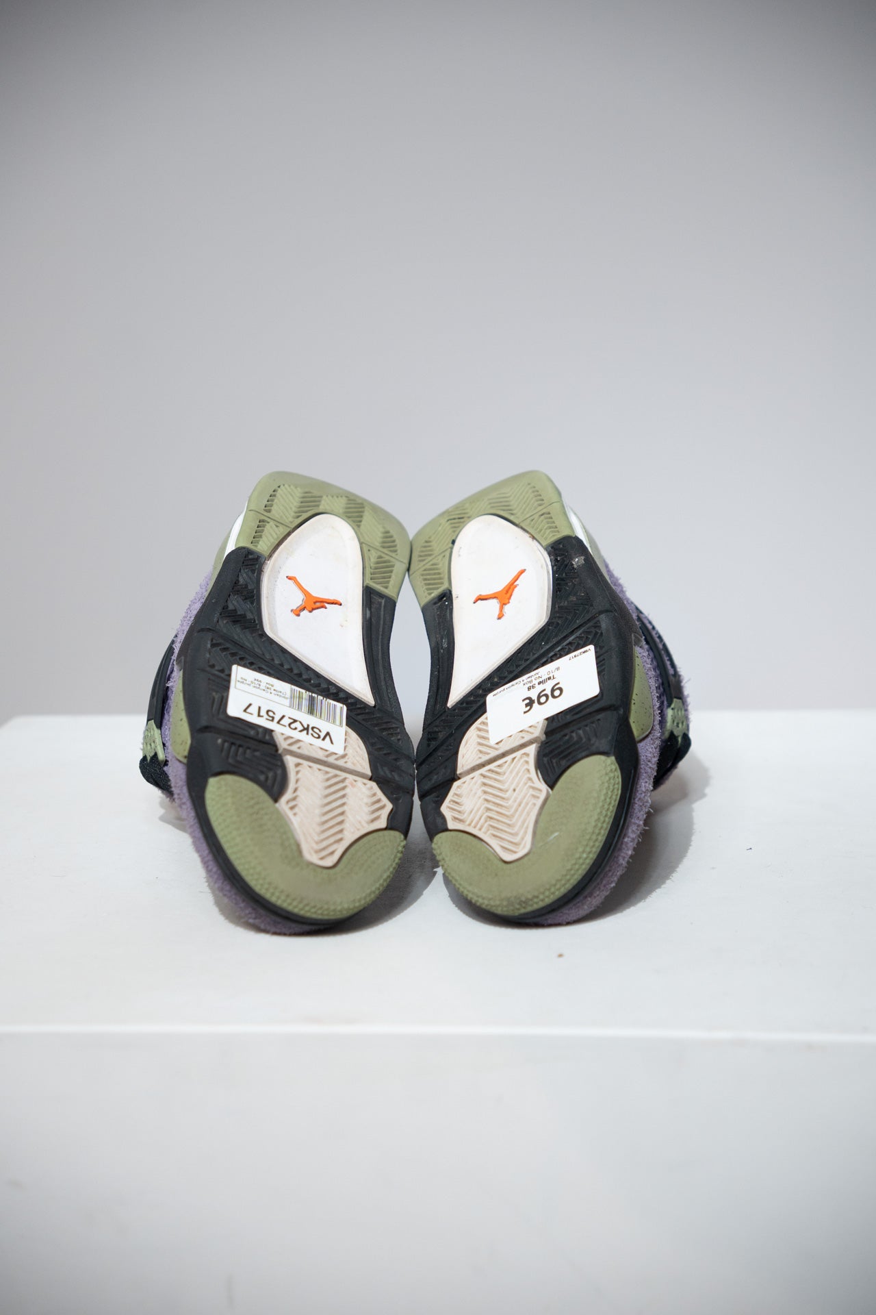 Jordan 4 Canyon purple (Taille 38)