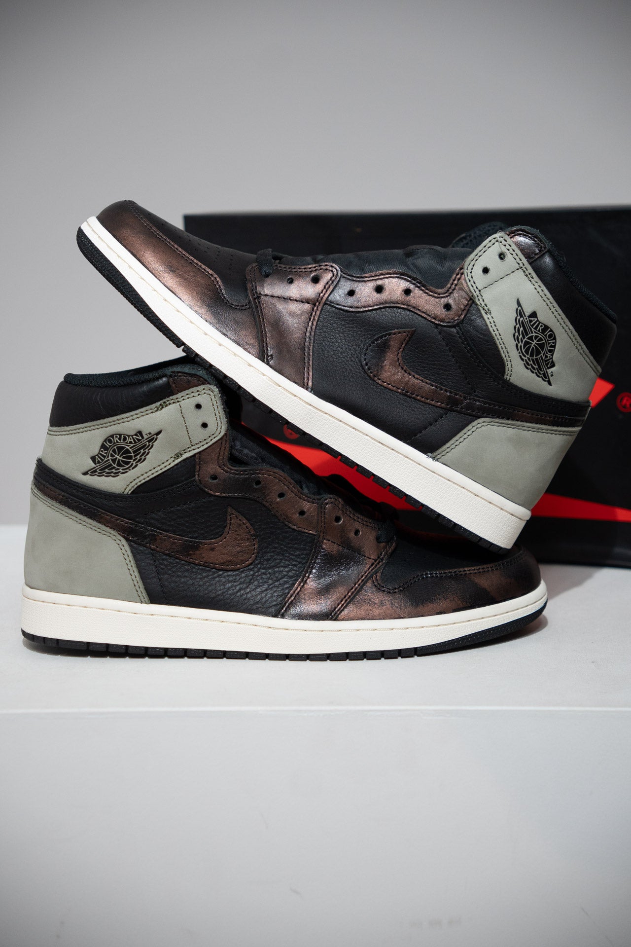 Jordan 1 High Patina (Taille 40,5)