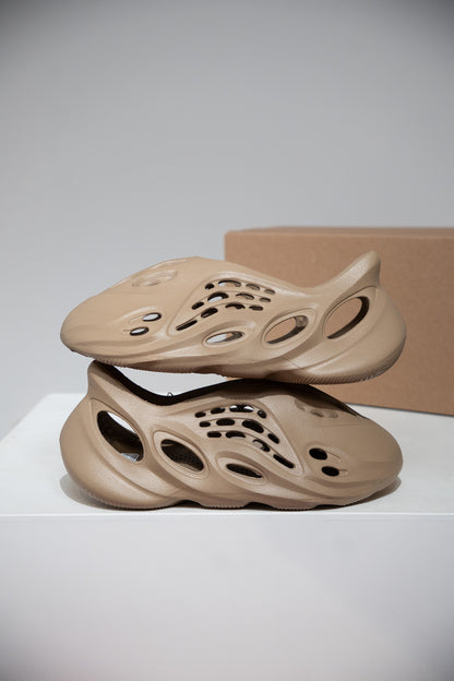 Yeezy Foam Runner Mist (Taille 43)