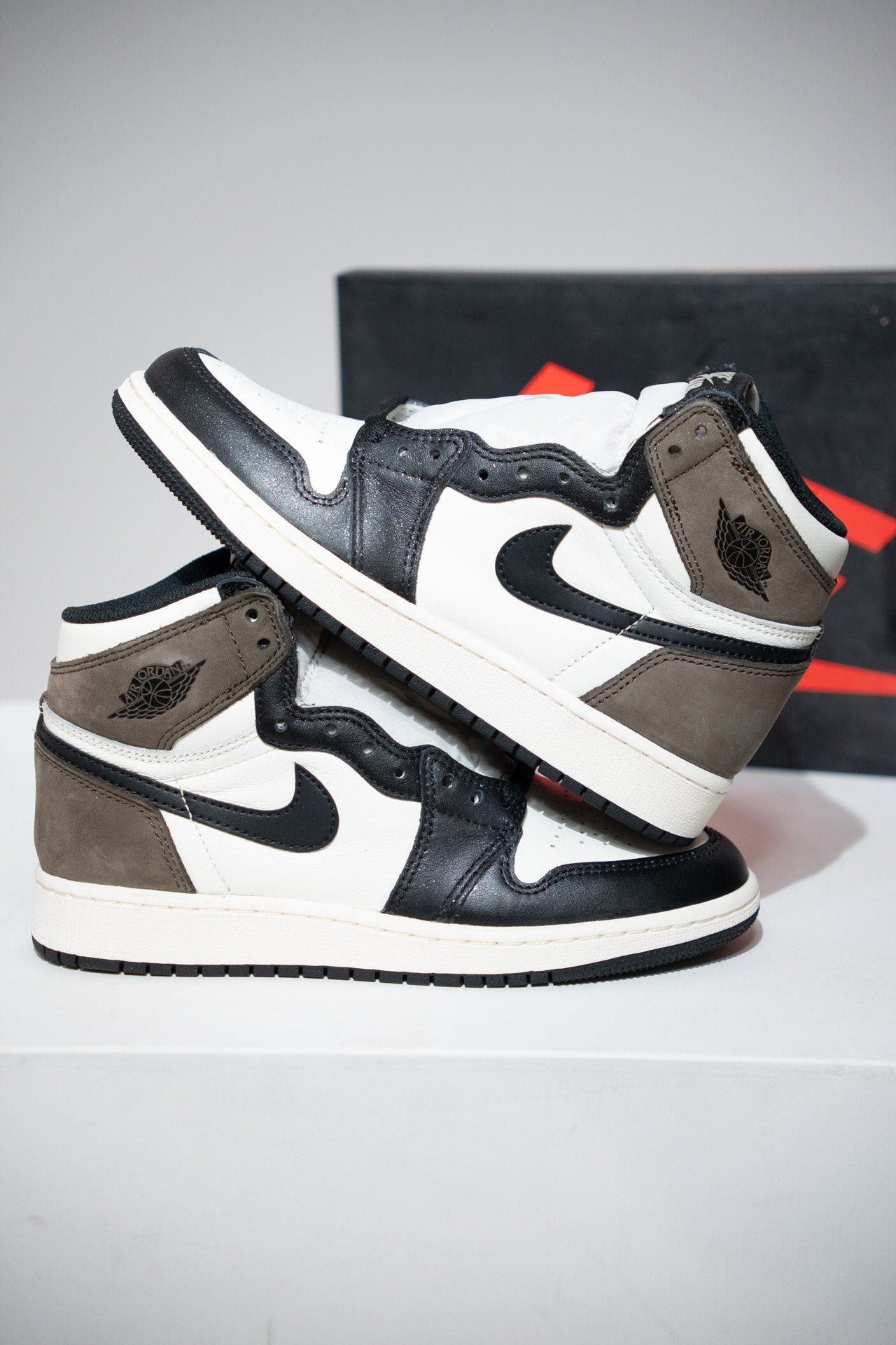 Jordan 1 High Mocha GS (Taille 37,5)