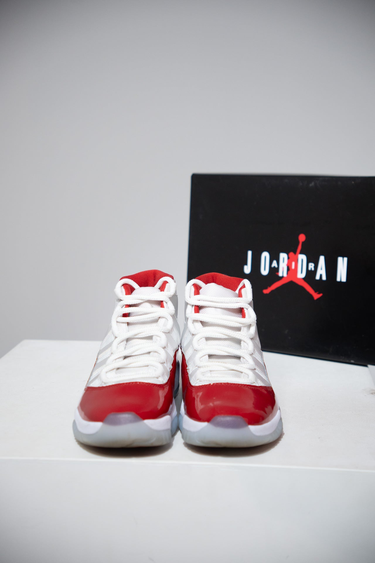 Jordan 11 Cherry (Taille 41)