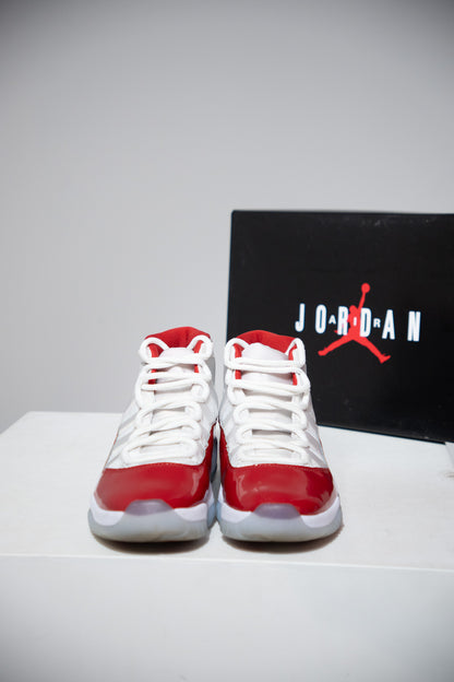Jordan 11 Cherry (Taille 41)