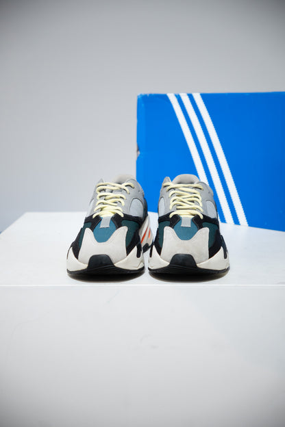Yeezy 700 Wave Runner (Taille 40,5)