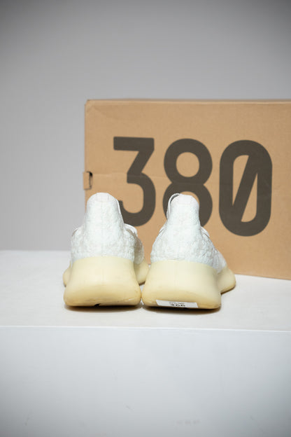 Yeezy 380 Calcite Glow (Taille 44 2/3)