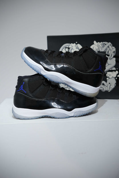 Jordan 11 Space Jam (Taille 44)