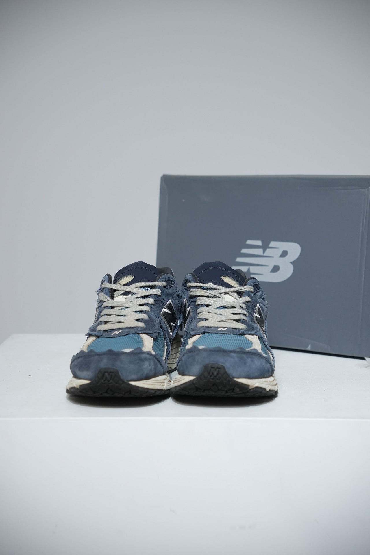 New Balance 2002R Protection Pack Navy (Taille 44,5)