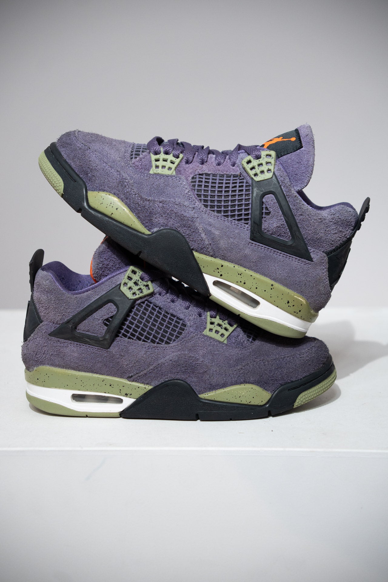 Jordan 4 Canyon purple (Taille 38,5)