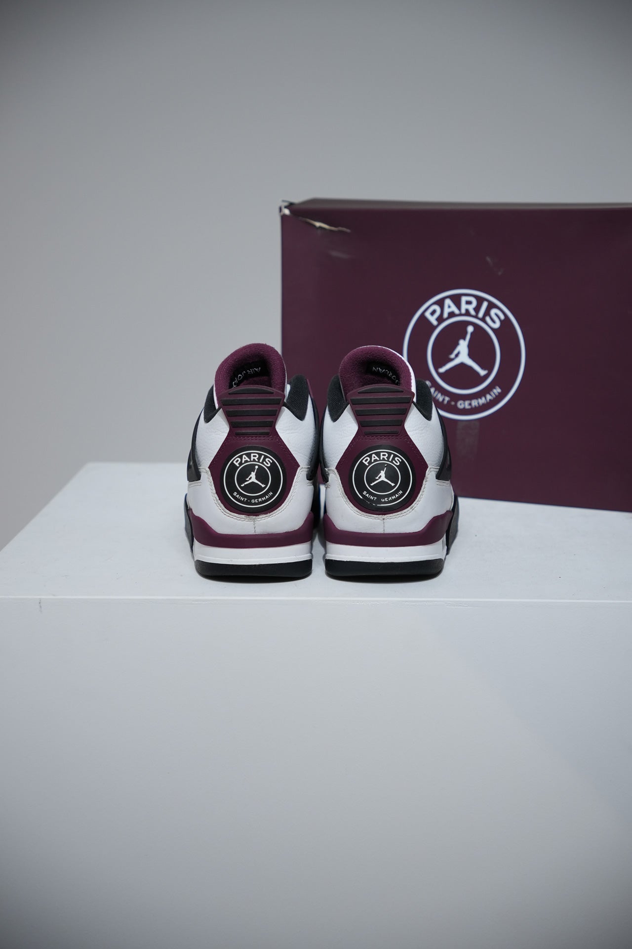 Jordan 4 PSG (Taille 42)