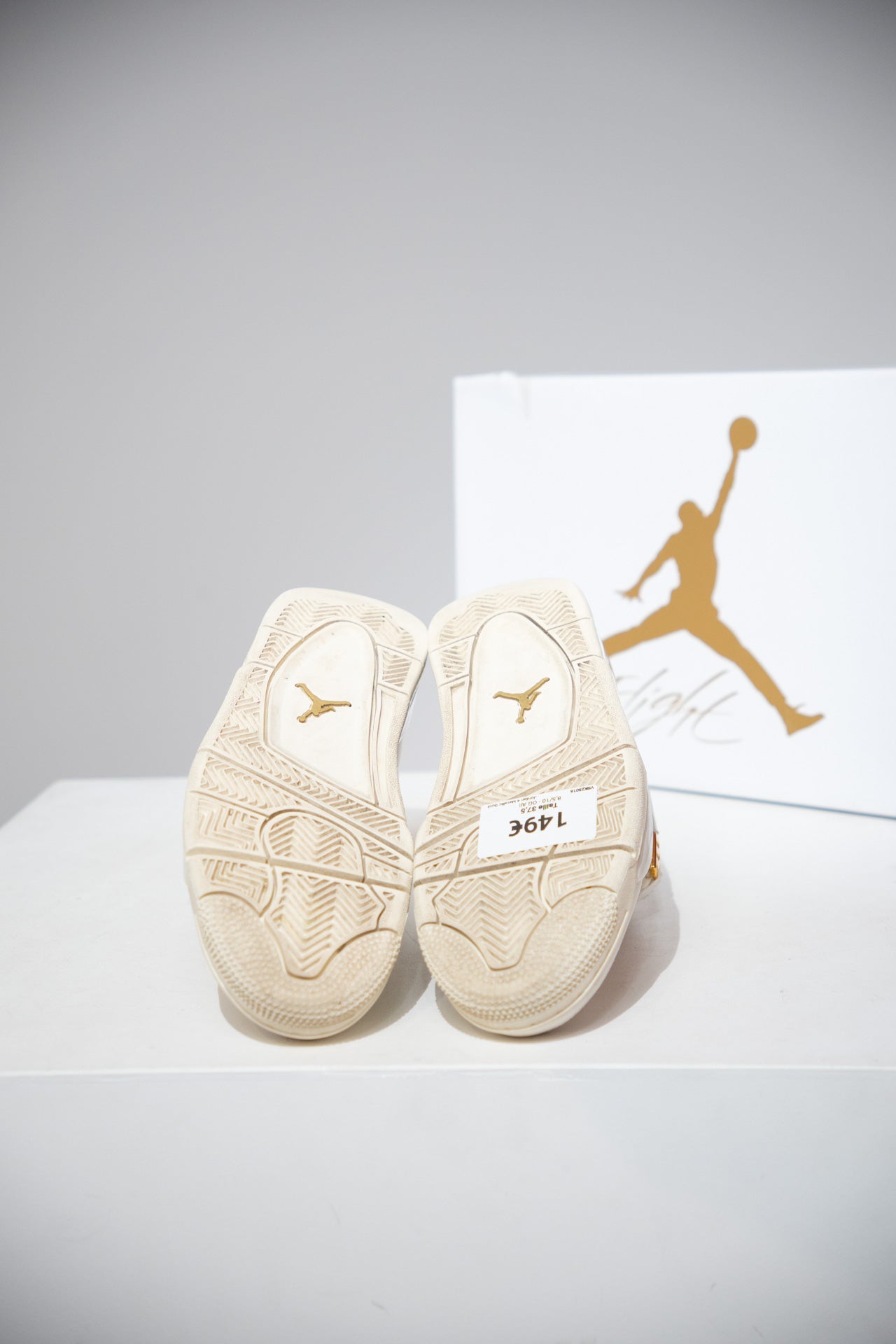 Jordan 4 Metallic Gold (Taille 37,5)