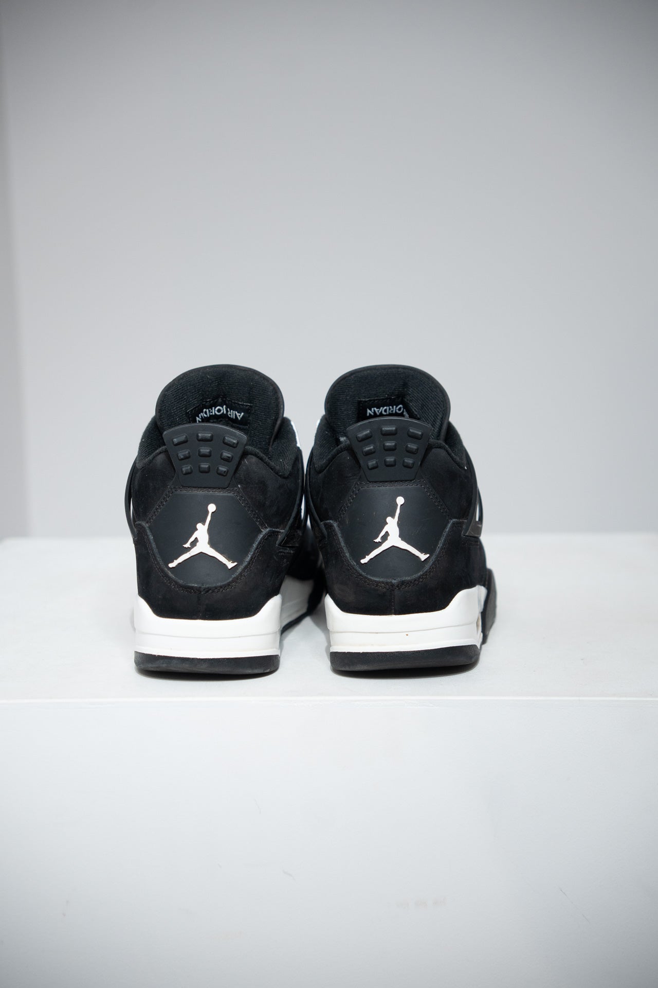 Jordan 4 White Thunder (Taille 41)