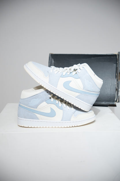 Jordan 1 Mid Celestine Blue (Taille 44,5)