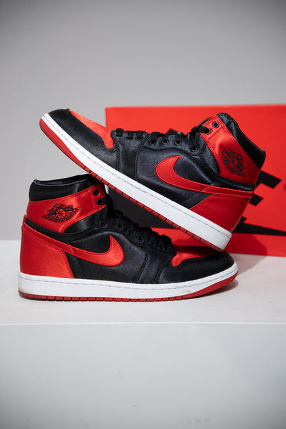 Jordan 1 High Satin Bred (Taille 41)
