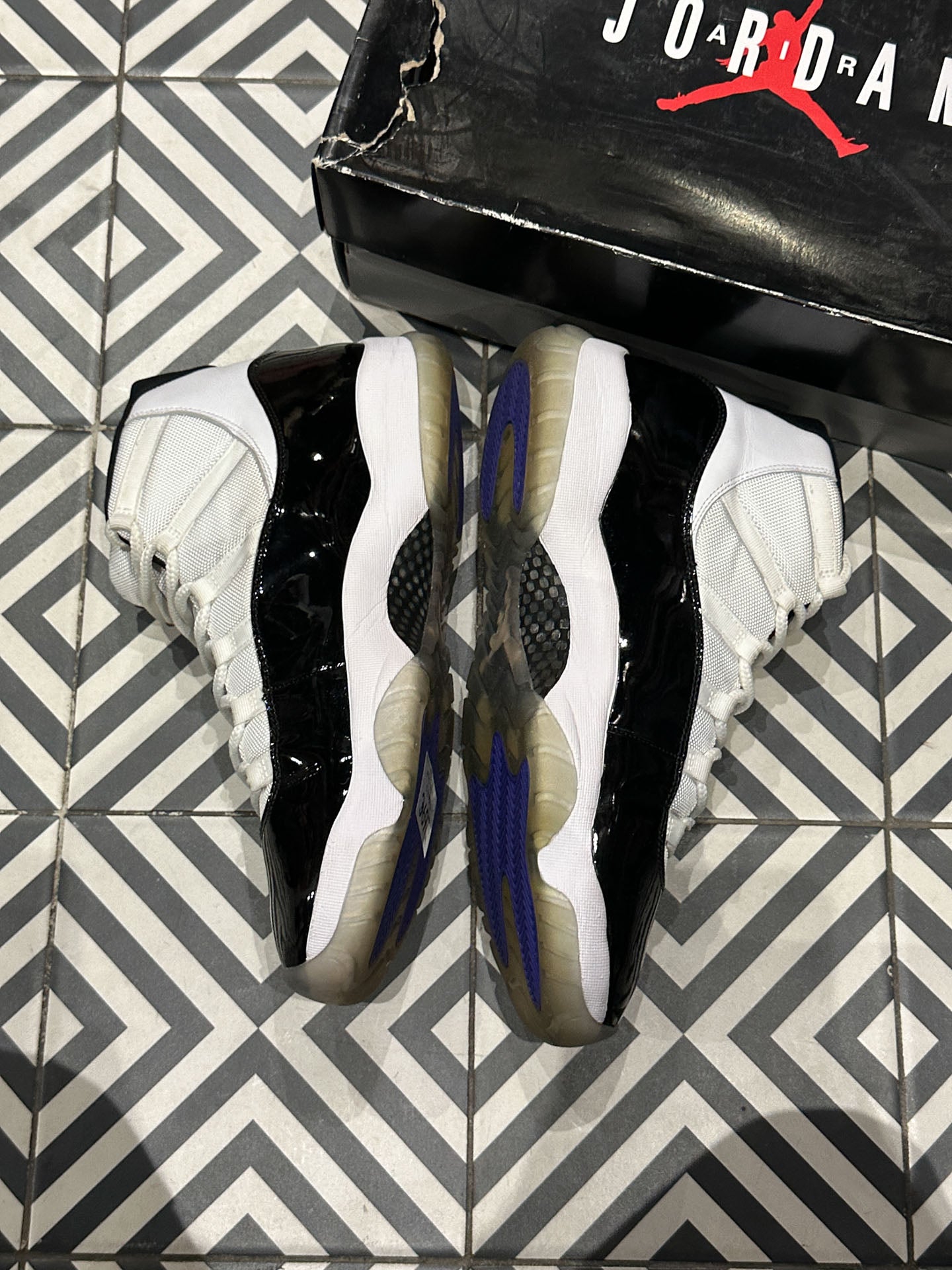 Jordan 11 Concord (Taille 47,5)