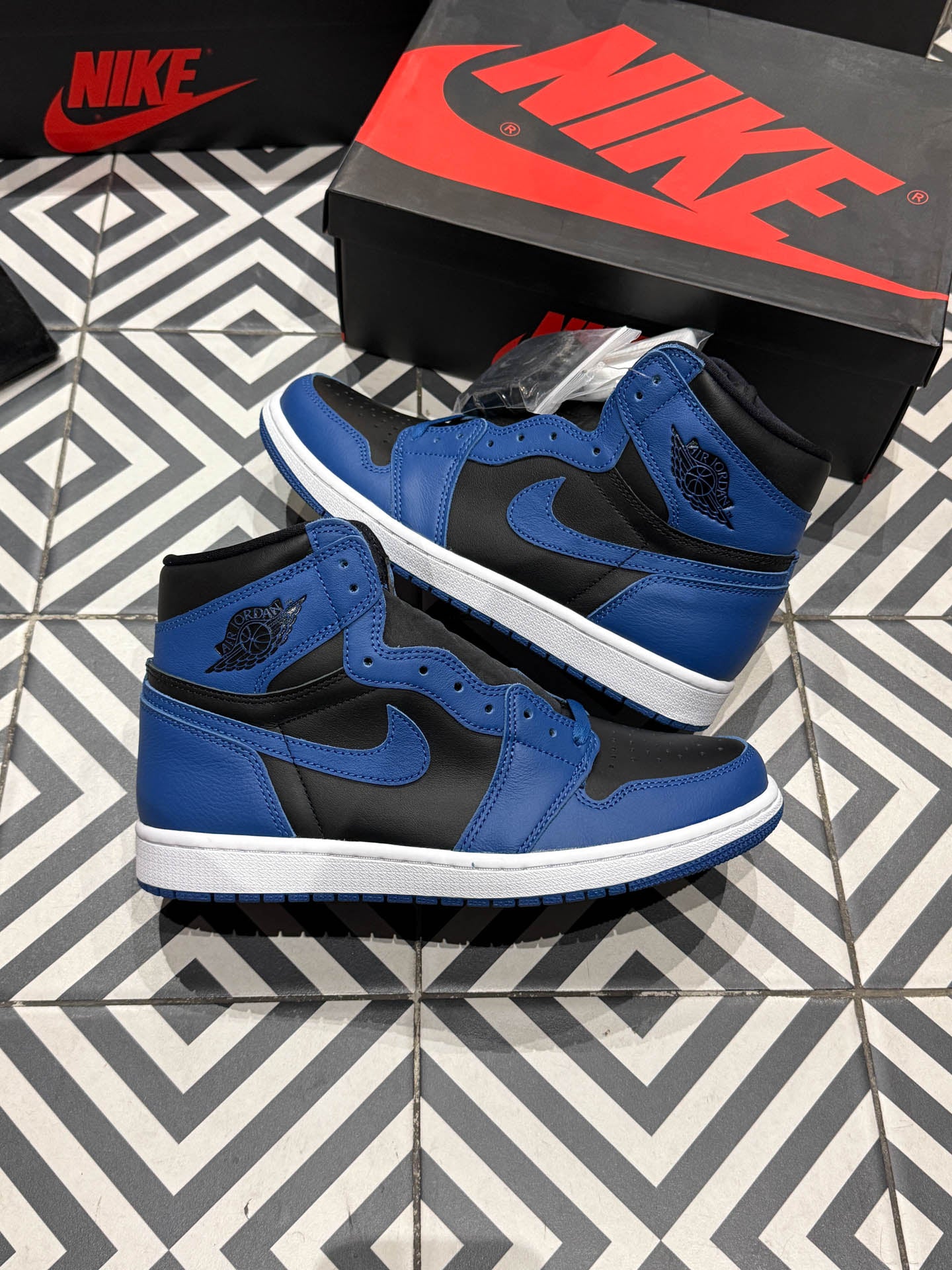 Jordan 1 high Marina Blue (Taille 42,5)