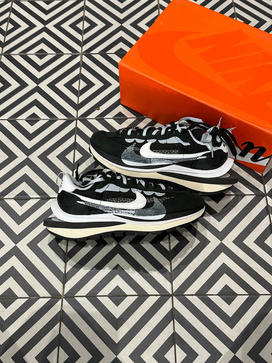 Sacai Vaporwaffle Black White (Taille 41)