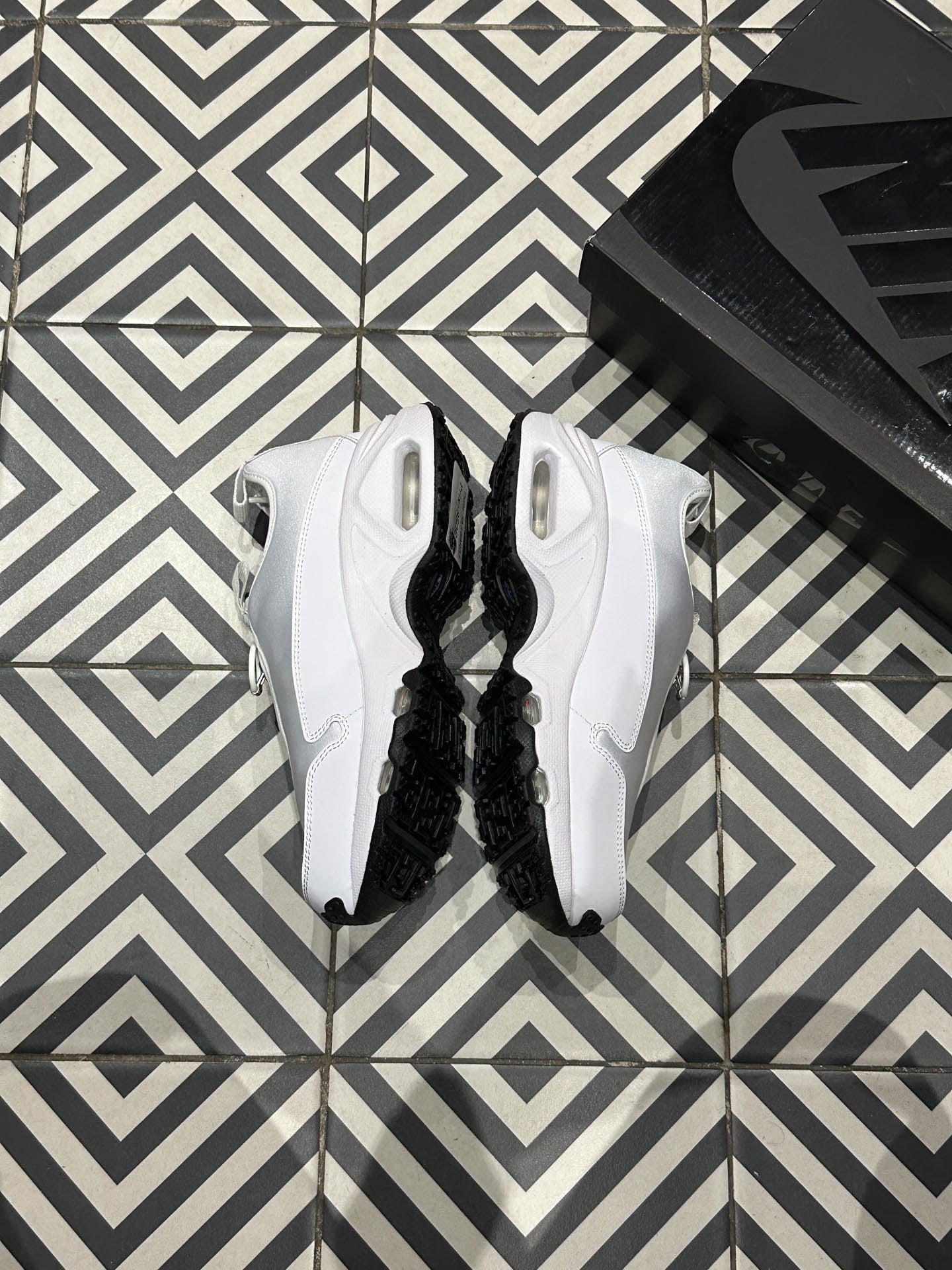 Sunder CDG White (Taille 40,5)