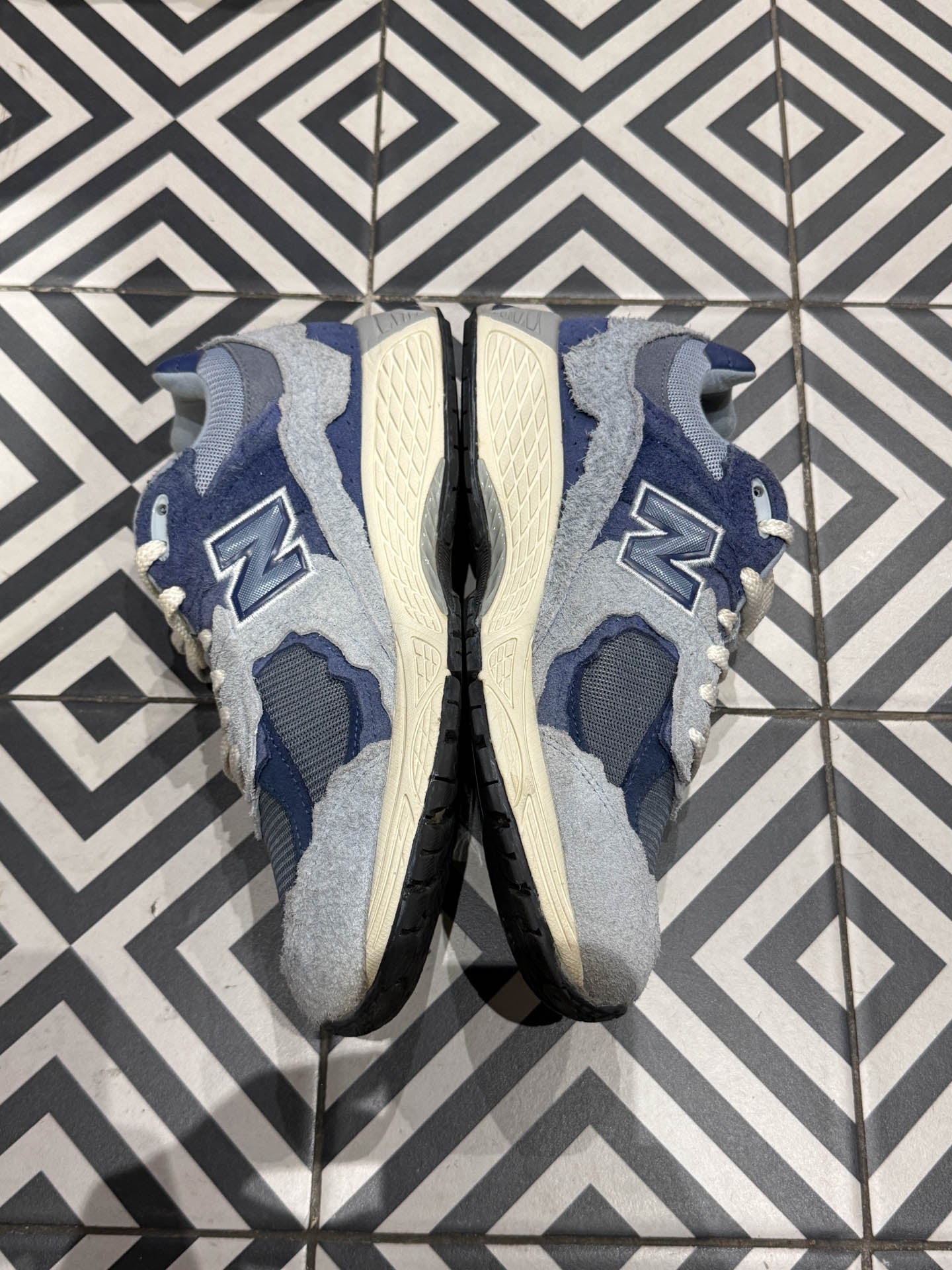 New Balance 2002R Protection Pack Light Arctic Grey Purple (Taille 41,5)