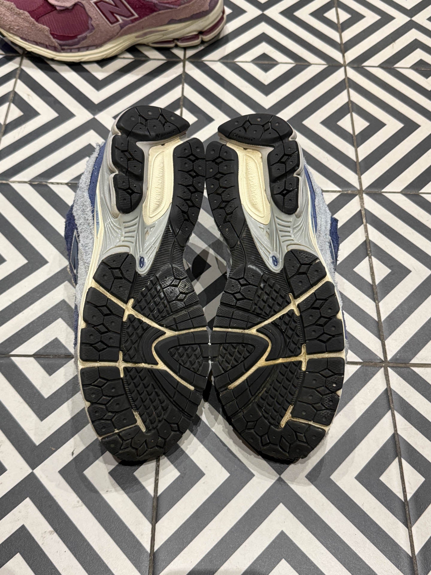 New Balance 2002R Protection Pack Light Arctic Grey Purple (Taille 41,5)