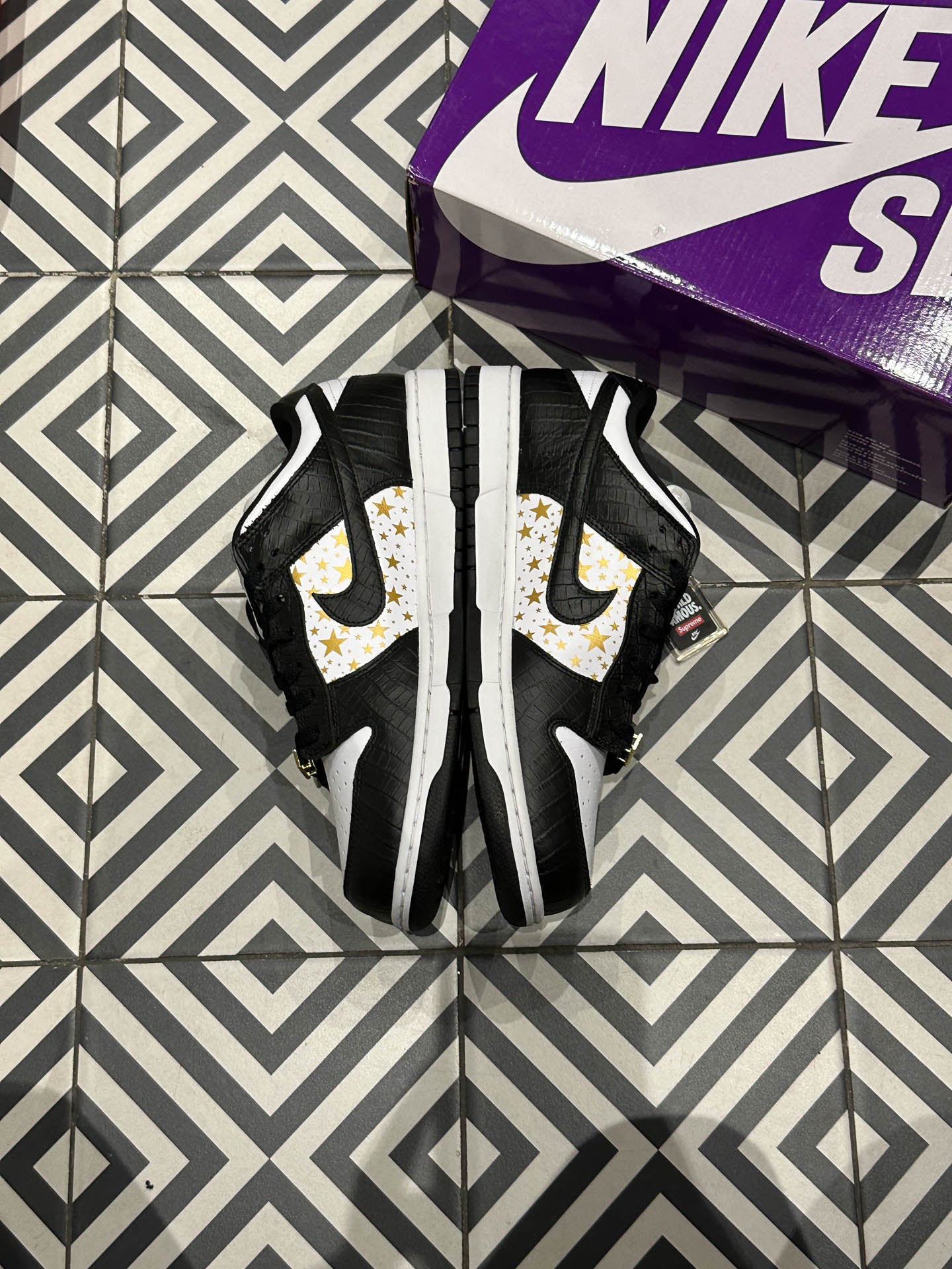 Dunk SB Supreme Stars Black (Taille 45)