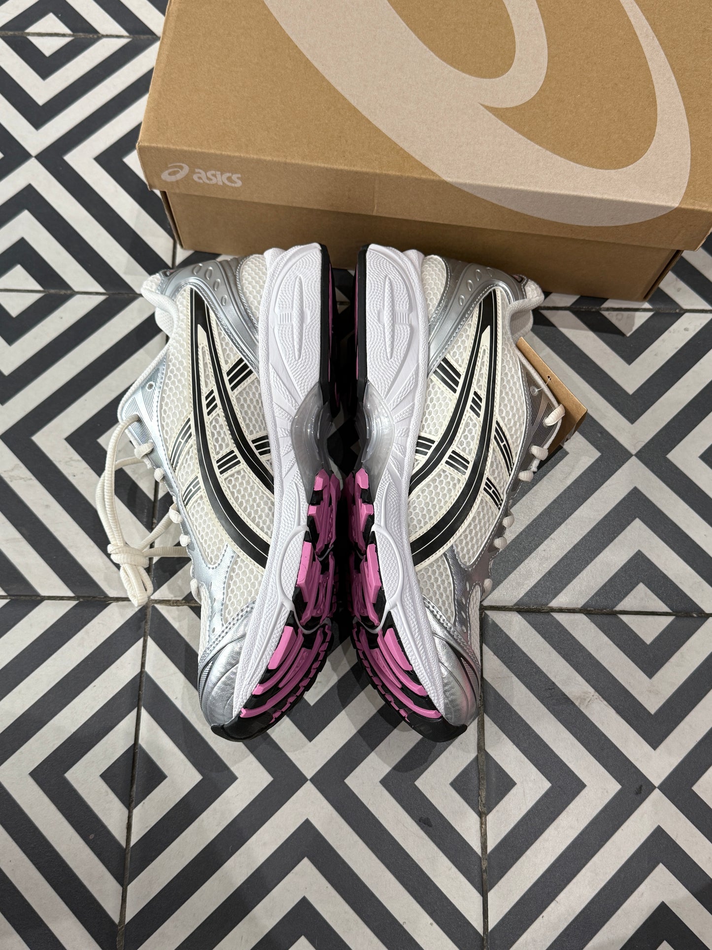 Asics Kayano 14 Pink