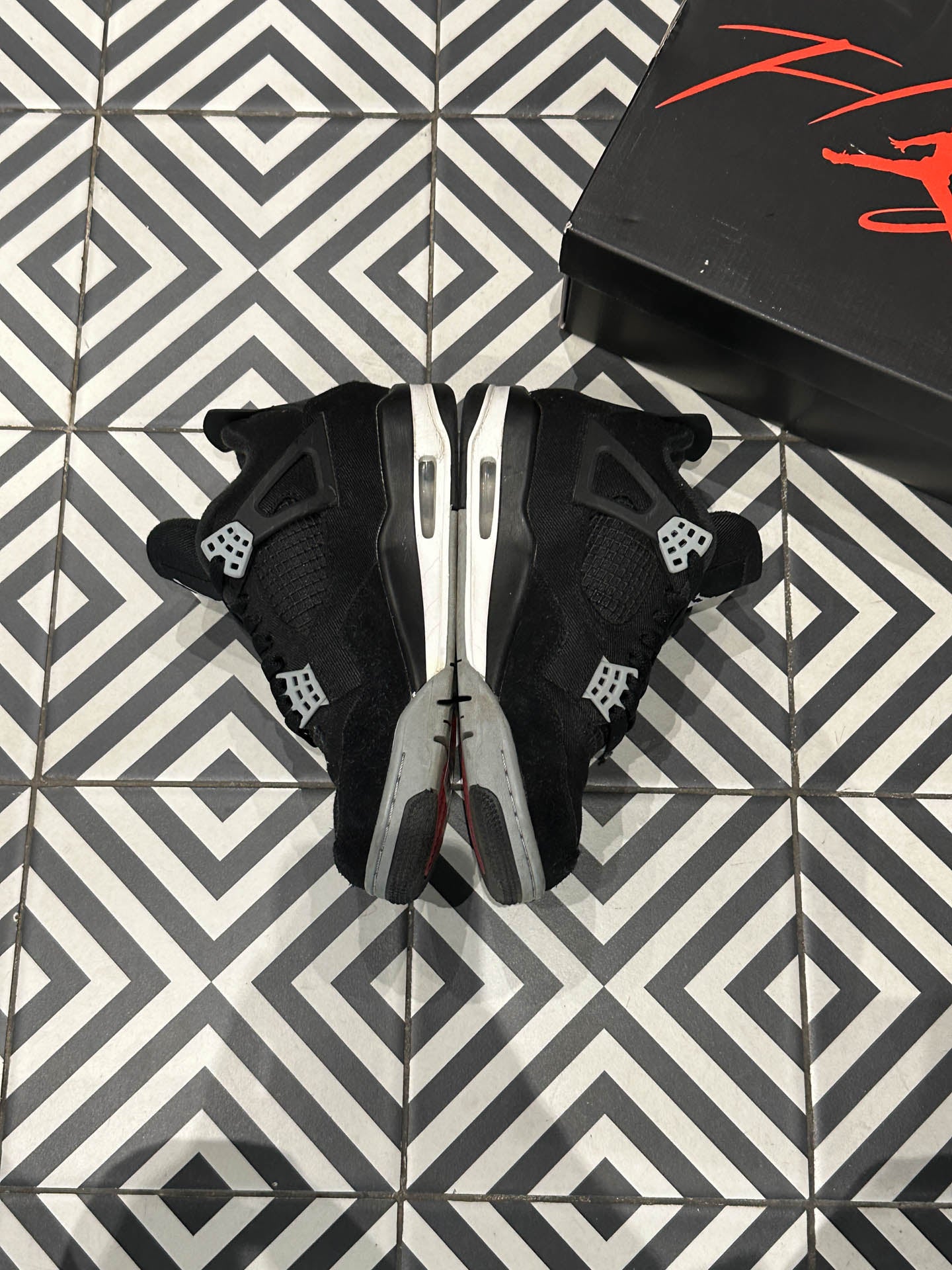 Jordan 4 Black Canvas (Taille 40,5)